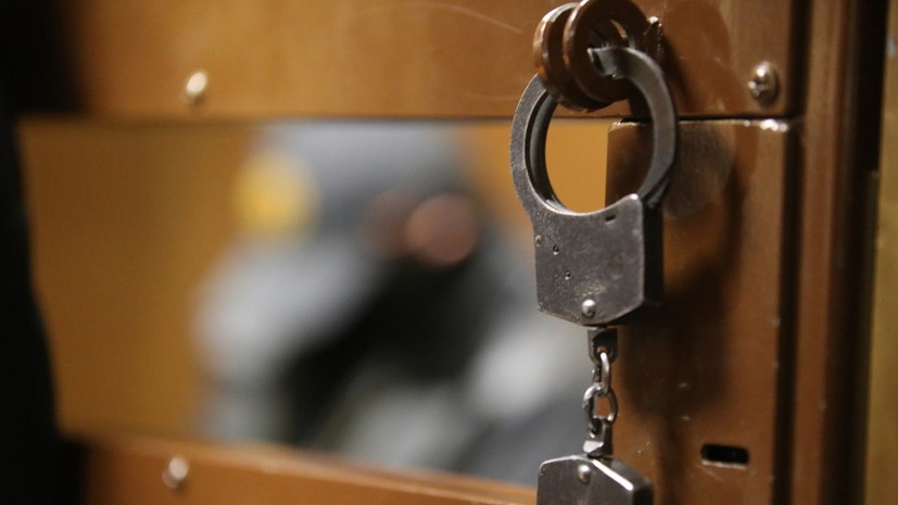 Двести семьдесят кустов наркосодержащих растений в своем дворе выращивал житель Динского района.