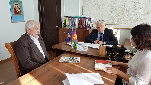 О приеме граждан депутатом ЗСК Сергеем Жиленко.