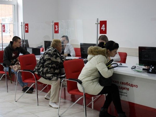 Как будут работать медицинские учреждения района в праздничные дни?