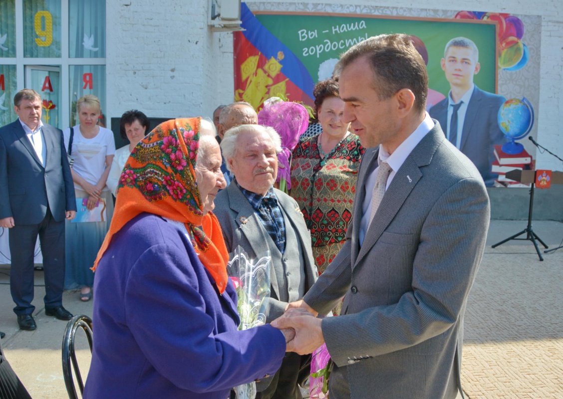 К Вениамину Кондратьеву обратились ветераны станицы