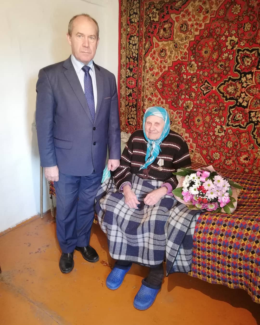 Поздравление Труженика тыла Бердановой Нины Терентьевны