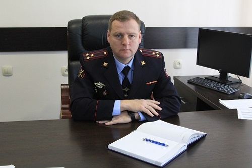 Назначен новый начальник Отдела МВД России по Динскому району Нового руководителя, полковника полиции Андрея Раппа личному составу представил заместитель начальника ГУ МВД России по Краснодарскому краю - начальник полиции генерал-майор полиции Сергей Воложинов.